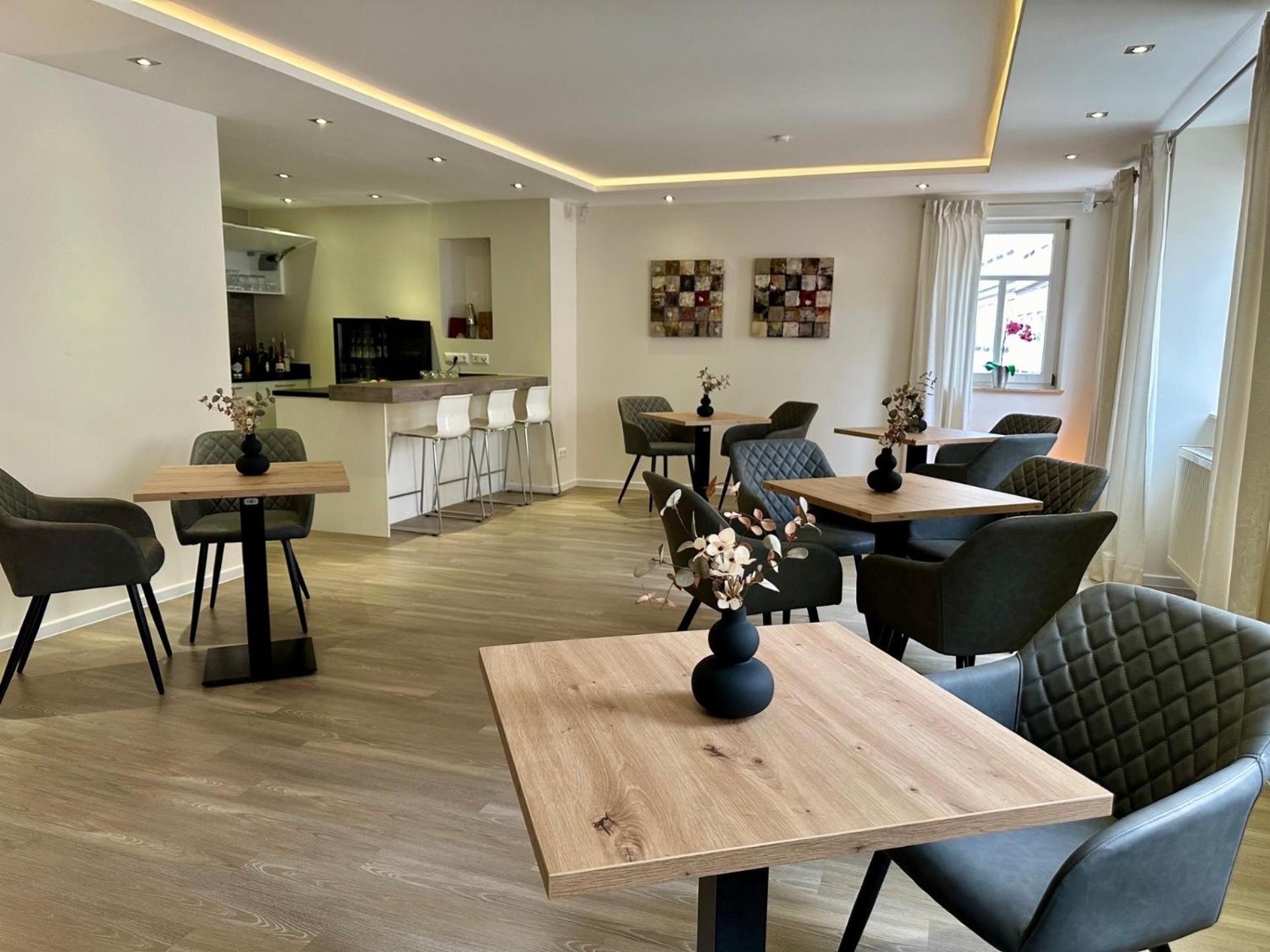 Hotel Bronnbacher Hof Wertheim Extérieur photo